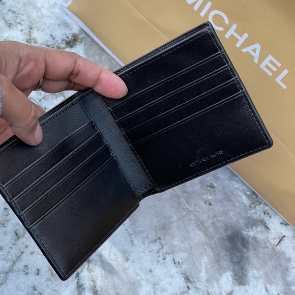 Michael Kors Cooper Blue Multi Signature Leather Graphic Logo Billfold Wallet - Picture 6 of 6